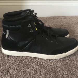 COLE HAAN Black Leather & Suede Hightop SZ
